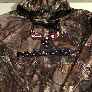 Realtree hoodie. Men’s large 🤗